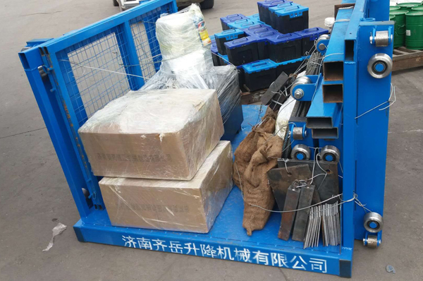 导轨式升降平台制作完成 