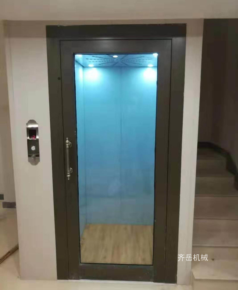 家用电梯